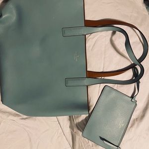 Kate Spade Woman’s tote with wrist wallet